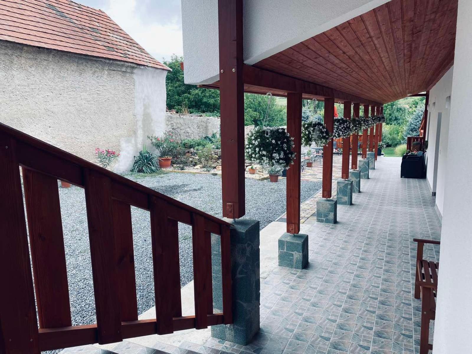 Sator-Hegy Vendeghaz Hotel Abaujszanto Exterior photo